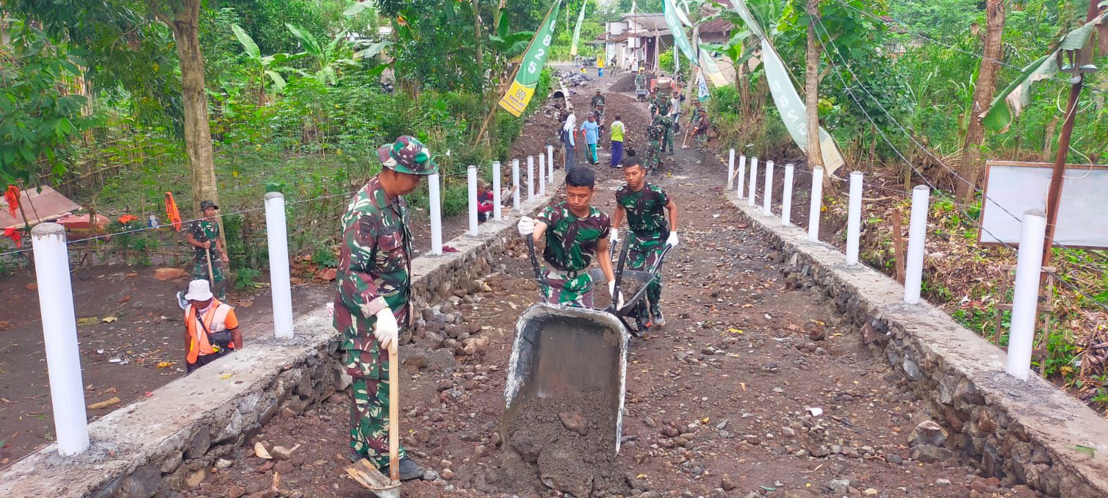 https://nusantaraprimamil01.online/tmmd-ke-125-kodim-0825-banyuwangi-lanjutkan-pembangunan-mck-di-siliragung/