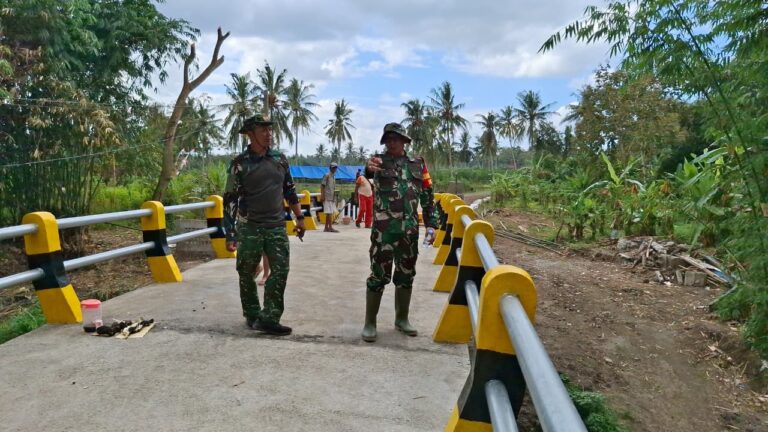 Dandim 0825 Banyuwangi Letkol (Arh) Joko Sukoyo Tinjau Progres Pembangunan Jembatan TMMD