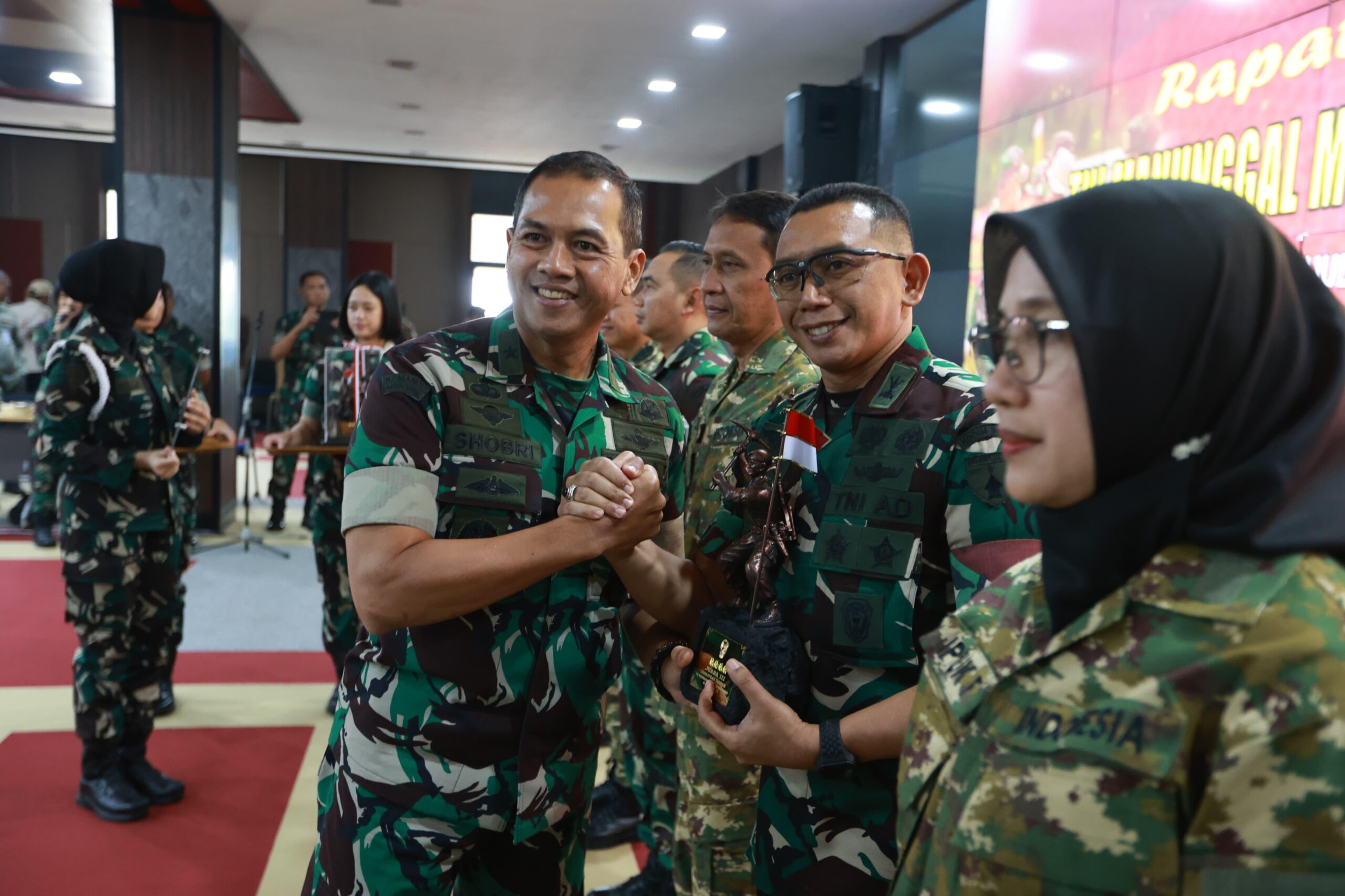 Kerja Nyata Kodim 0825/Banyuwangi Torehkan Prestasi Gemilang di TMMD ke-125, Raih Tiga Penghargaan Piala KASAD  Sekaligus