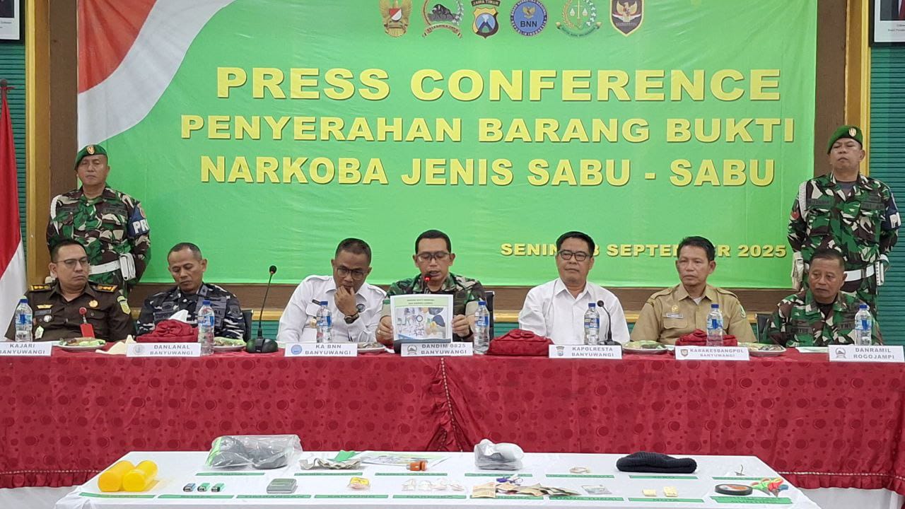 Kodim 0825/Banyuwangi Laksanakan Press Conference Penyerahan Barang Bukti Narkoba Jenis Sabu-Sabu