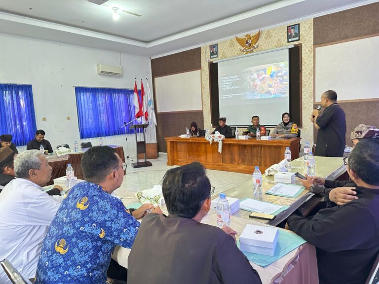 Babinsa Kelurahan Sobo Sertu Didik Budi Prasetyo Hadiri Kegiatan Lintas Sektor Puskesmas Sobo