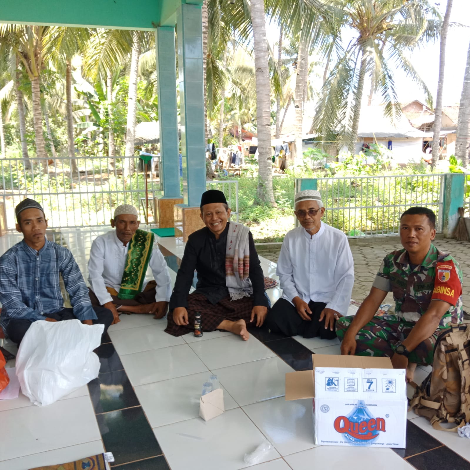 Babinsa Kelurahan Sobo Perkuat Komsos Bersama Tokoh Masyarakat dan Agama