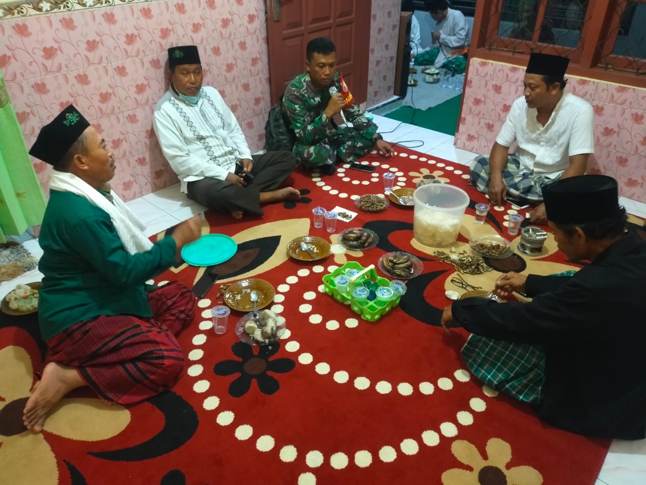 Babinsa Kelurahan Sobo Jalin Kedekatan Humanis dengan Warga Binaan