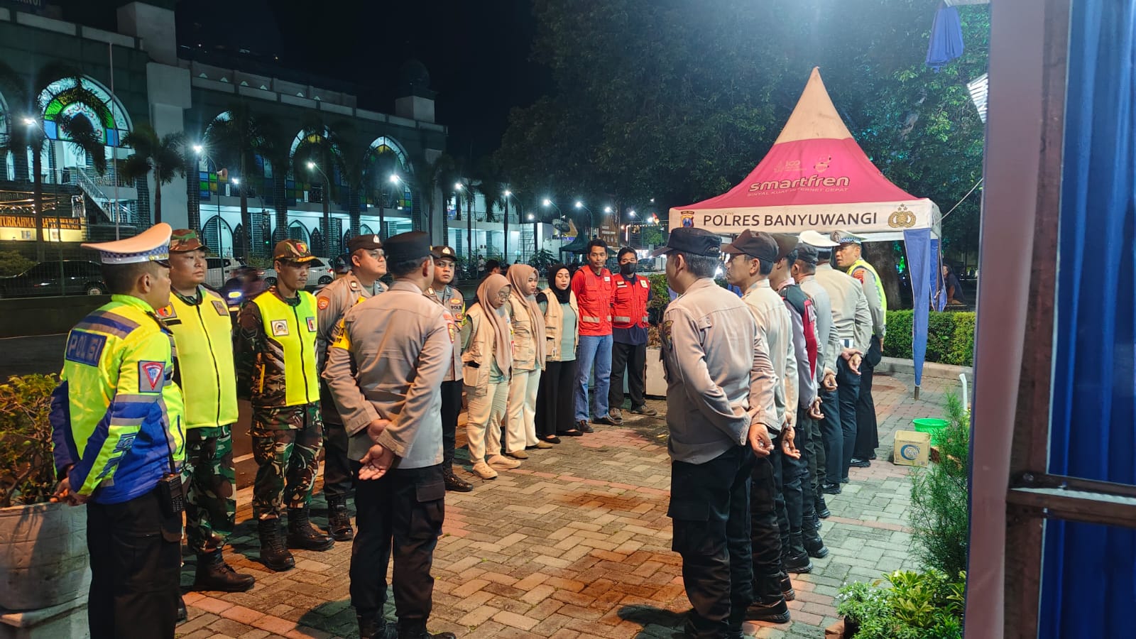 Danramil 0825/01 Banyuwangi Dukung Penuh Operasi Lilin Semeru 2025, Wujud Sinergi TNI–Polri Jaga Keamanan Nataru