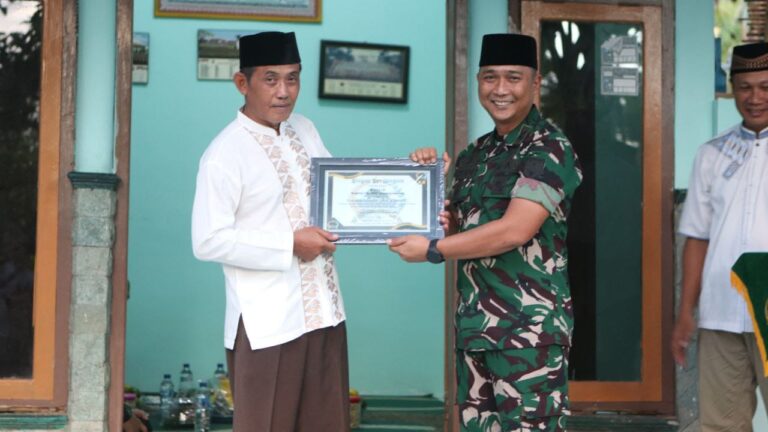 Dandim 0825/Banyuwangi Hadiri Pelepasan Purna Tugas Kapten Cba Wailik, Momen Haru Pengabdian Prajurit TNI yang Tuntas dengan Kehormatan