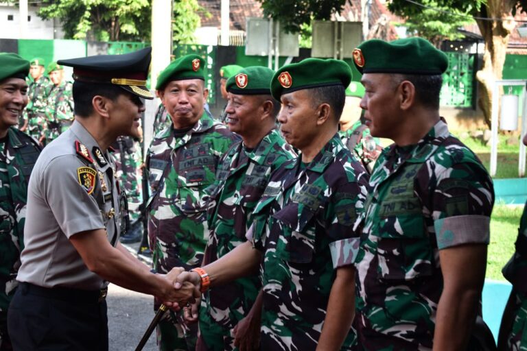 Hangat di Markas TNI, Kapolresta Baru Banyuwangi Sambangi Kodim 0825: Sinyal Kuat Sinergi Tanpa Sekat