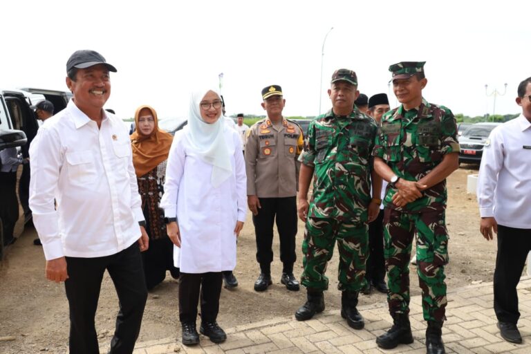 Kasdim 0825/Banyuwangi Dampingi Menteri KKP Tinjau Kampung Nelayan Merah Putih, Isyarat Kuat Kebangkitan Ekonomi Pesisir