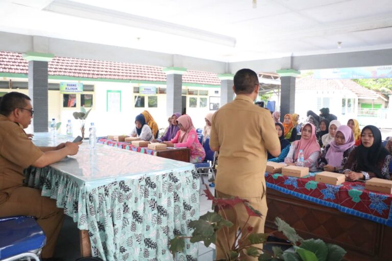*TMMD ke-128 Kodim Probolinggo Bangun TPT di Akses Dusun Klagin, Tangani 12 Titik Longsor*